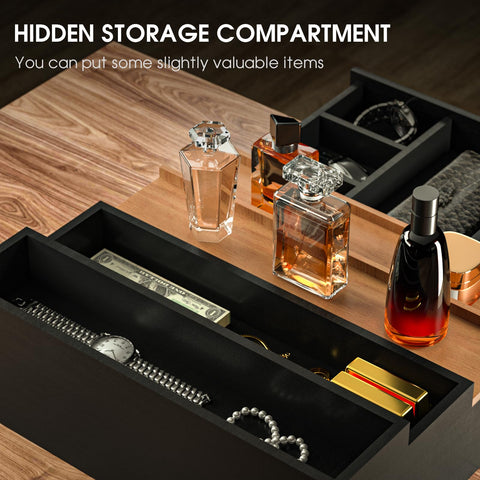 Sephyroth Cologne Organizer multi-layer design helps you browse your fragrances.