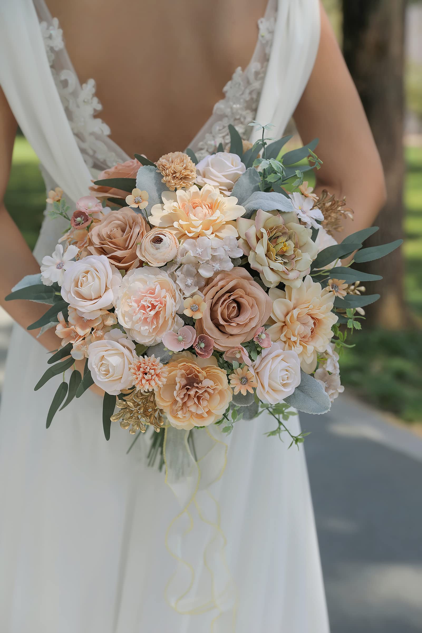 Serra Flora close-up soft silk petals mimic fresh blooms.