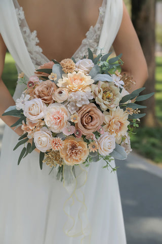 Serra Flora close-up soft silk petals mimic fresh blooms.
