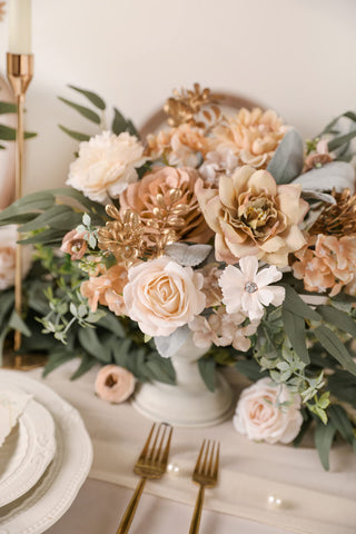 Serra Flora green leaves pack enhances lush DIY decor.