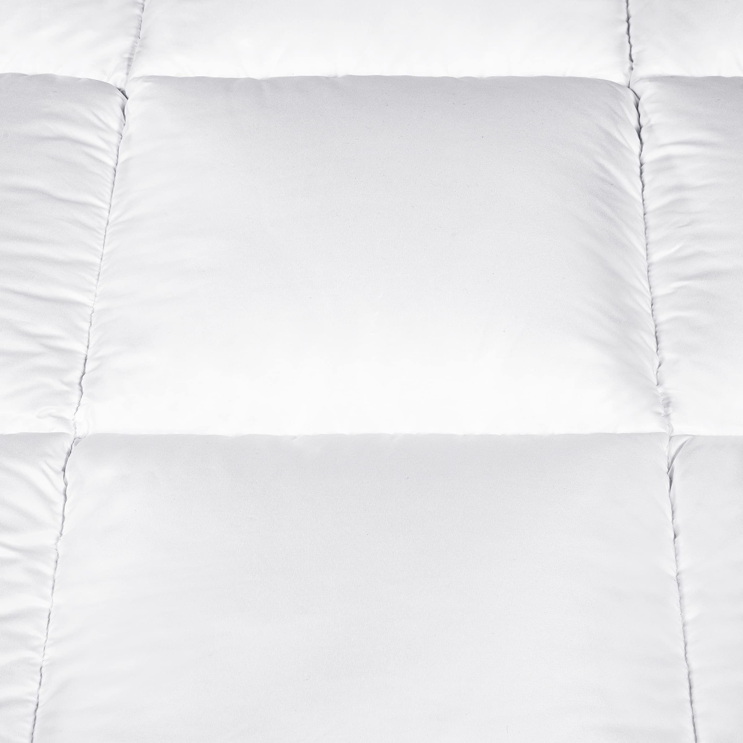 Serta Down Illusion full/queen size suits larger beds.