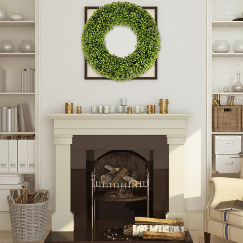 SEVENLOVE Boxwood wreath features back hole for quick and easy hanging