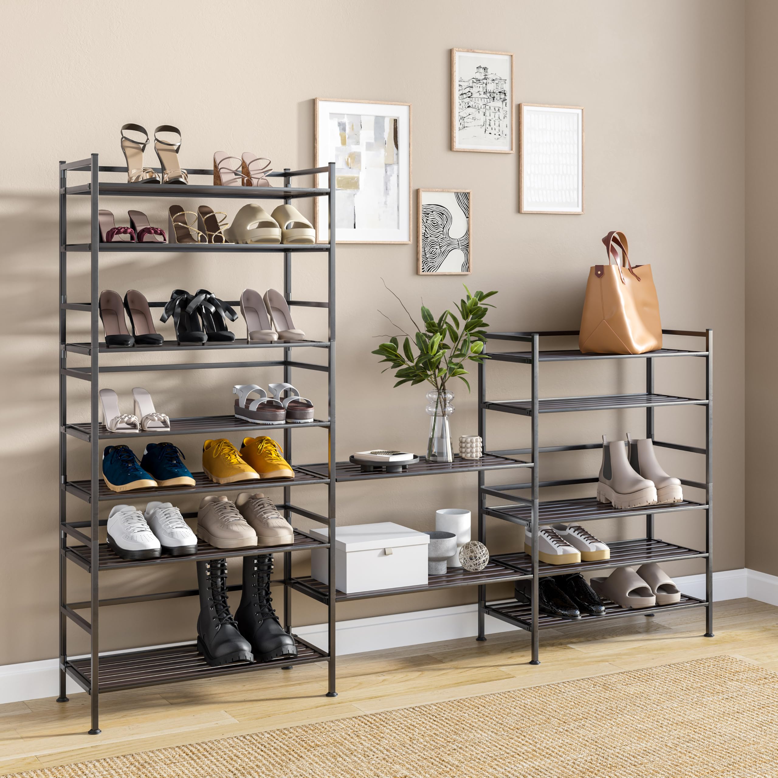 Versatile placement in closet, bedroom, or entryway with this rack