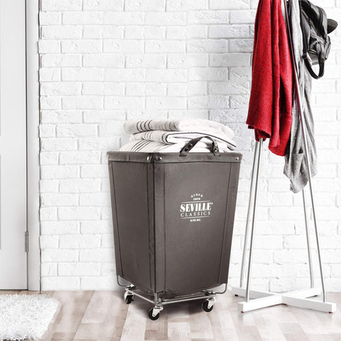 Large handles on the bag for easy loading
