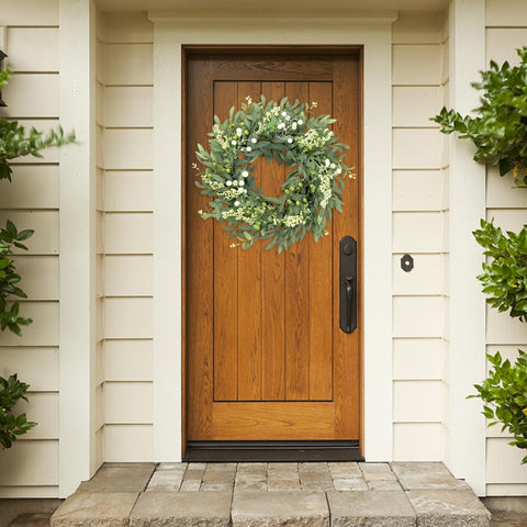 Sggvecsy wreath displayed indoors or outdoors under cover