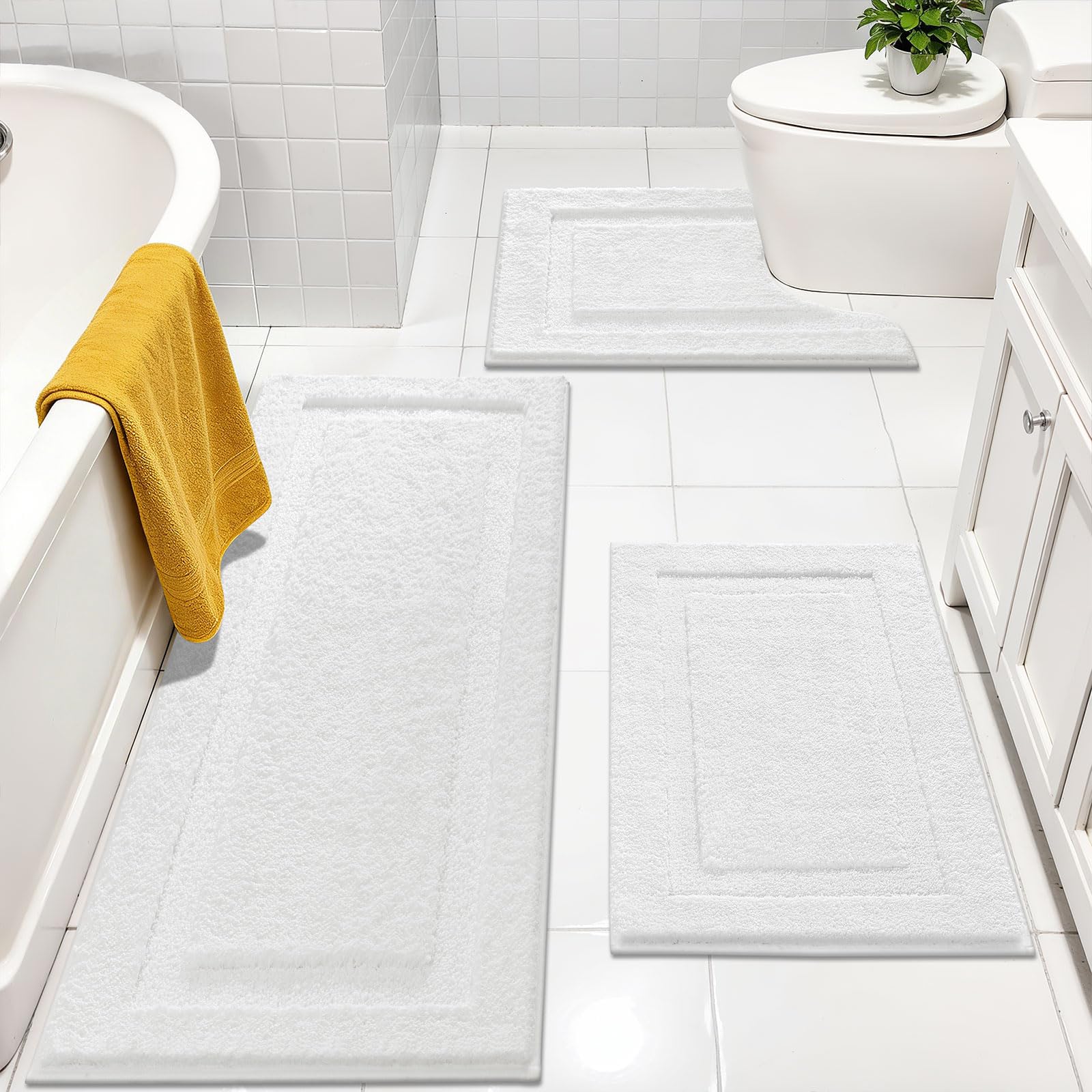 SHACOS plush fibers, soft texture for a cozy bathroom feel.