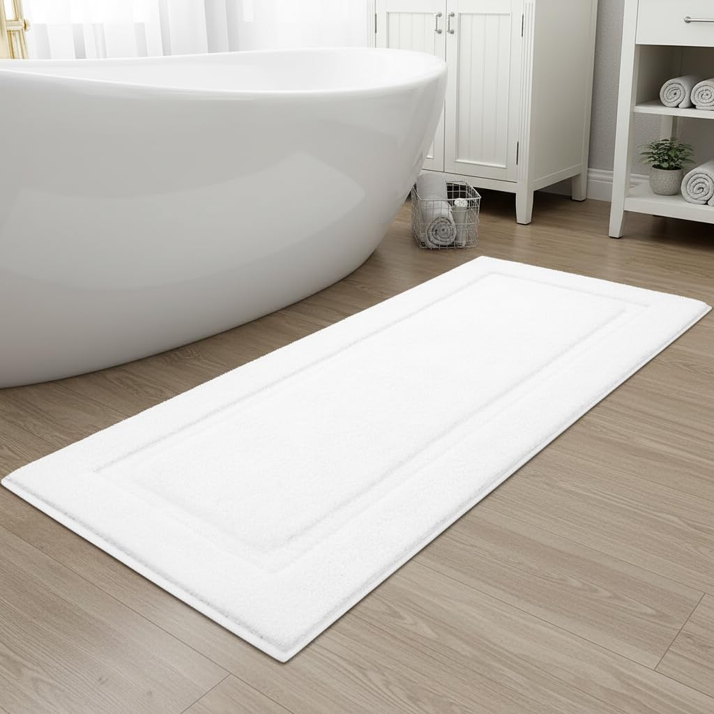 SHACOS large soft bathroom rug top view displaying plush texture for comfort.