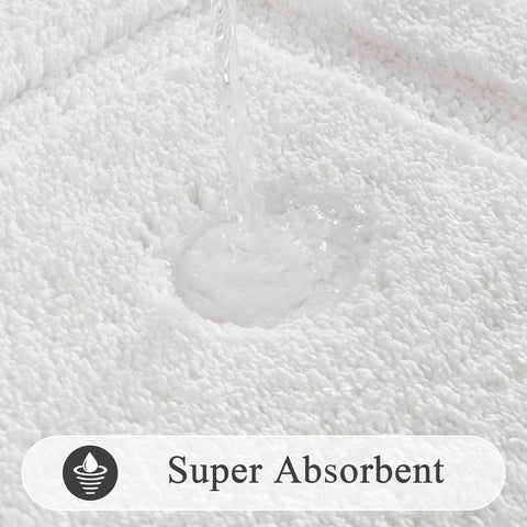 SHACOS bath rug is machine washable for easy maintenance.