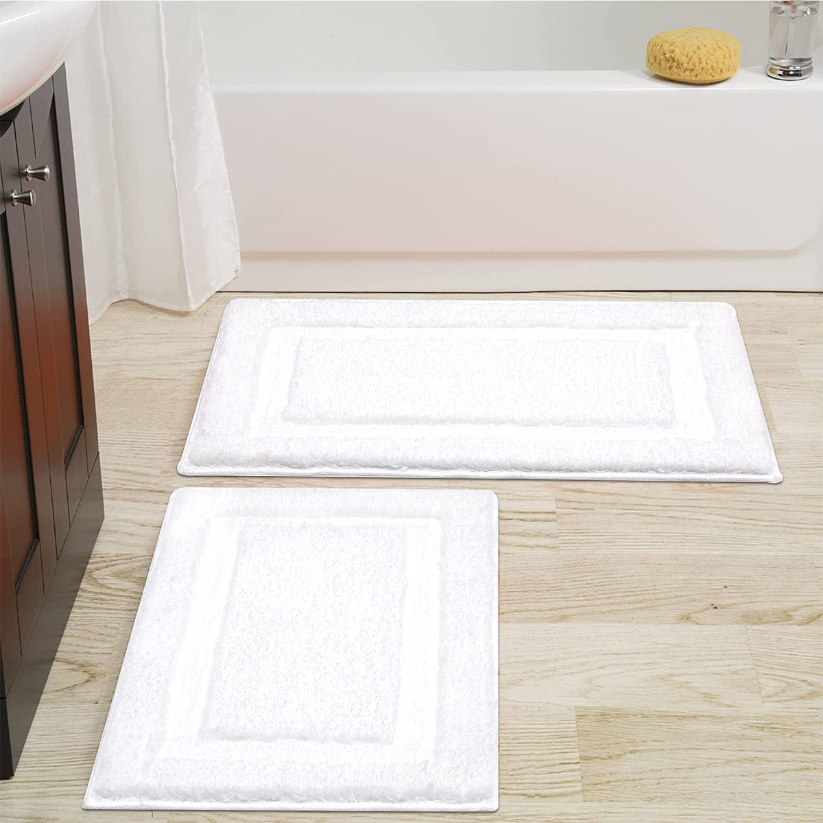 SHACOS white bathroom rug 32x20 in with plush texture for step-out comfort.