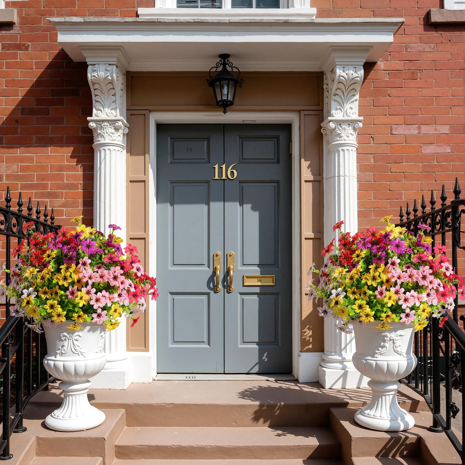 SHareconn UV-resistant outdoor decor for year-round use.