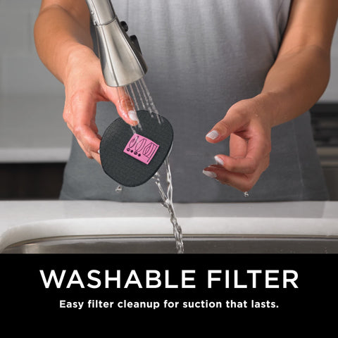 Shark CH900WM lightweight ergonomic handle reduces hand fatigue.