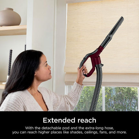 Shark Direction Detect guides suction forward and backward for thorough cleaning.
