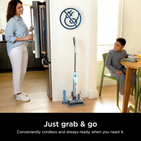 Shark HydroDuo self-cleaning brushroll helps prevent residue buildup during use.