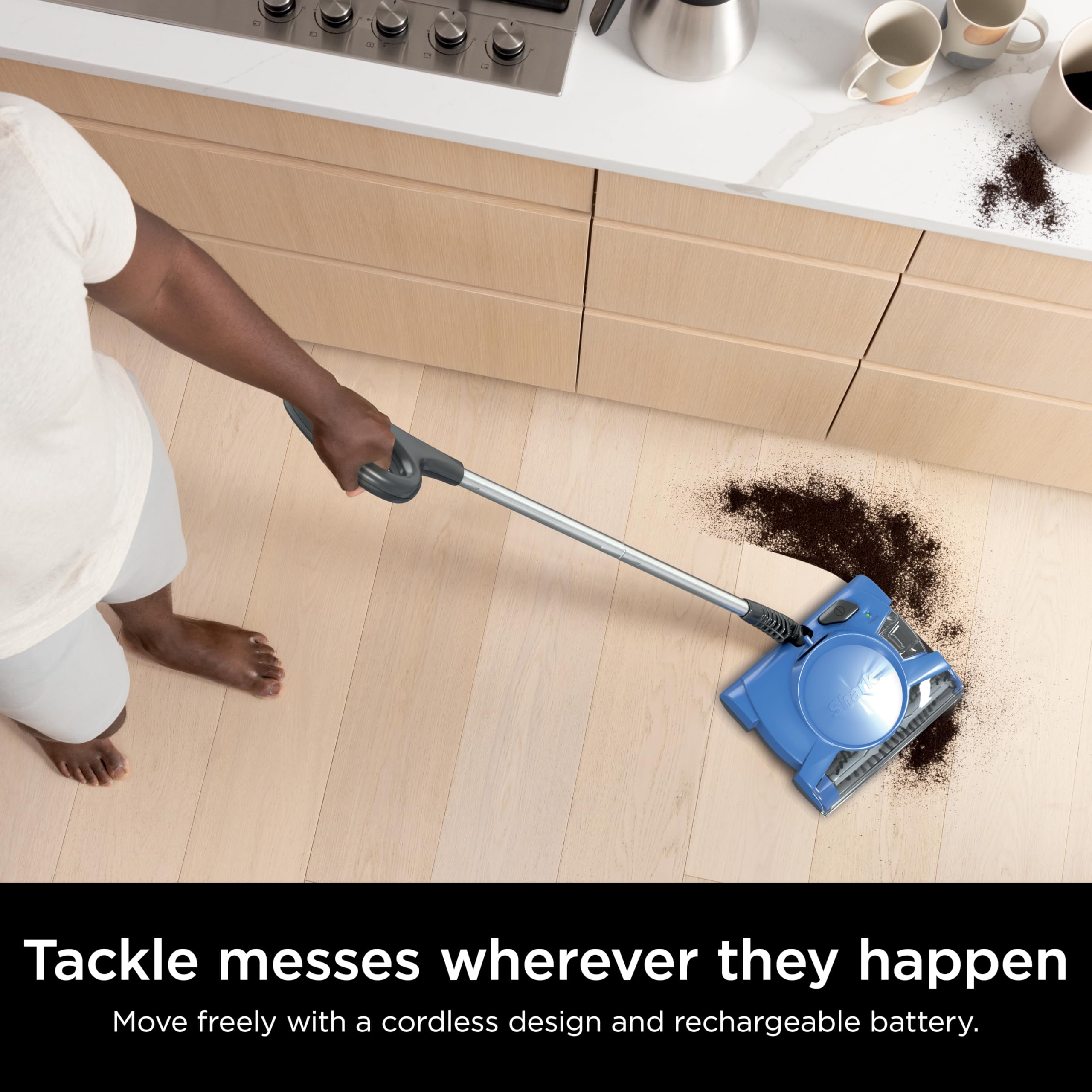 Shark V2700Z cordless operation offers flexible cleaning