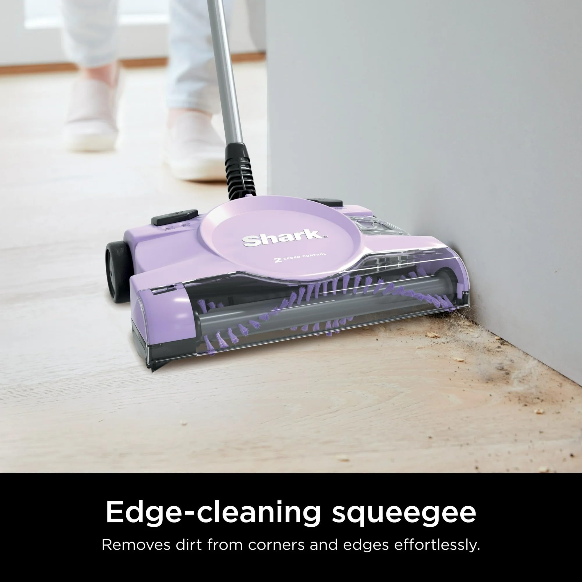 Shark V2945Z edge-cleaning squeegee tackles corners and edges