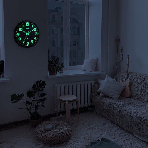 Sharp durable wall clock design suitable for any room