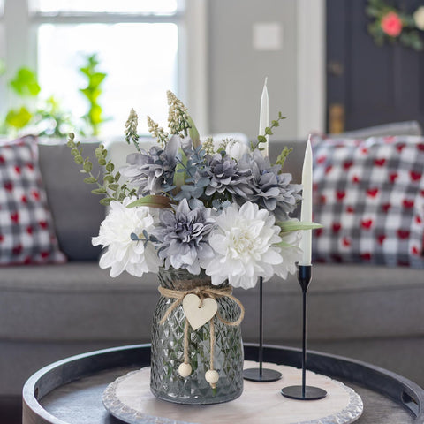 SHINFHOMF wooden flower arranger with seven holes stabilizes arrangement