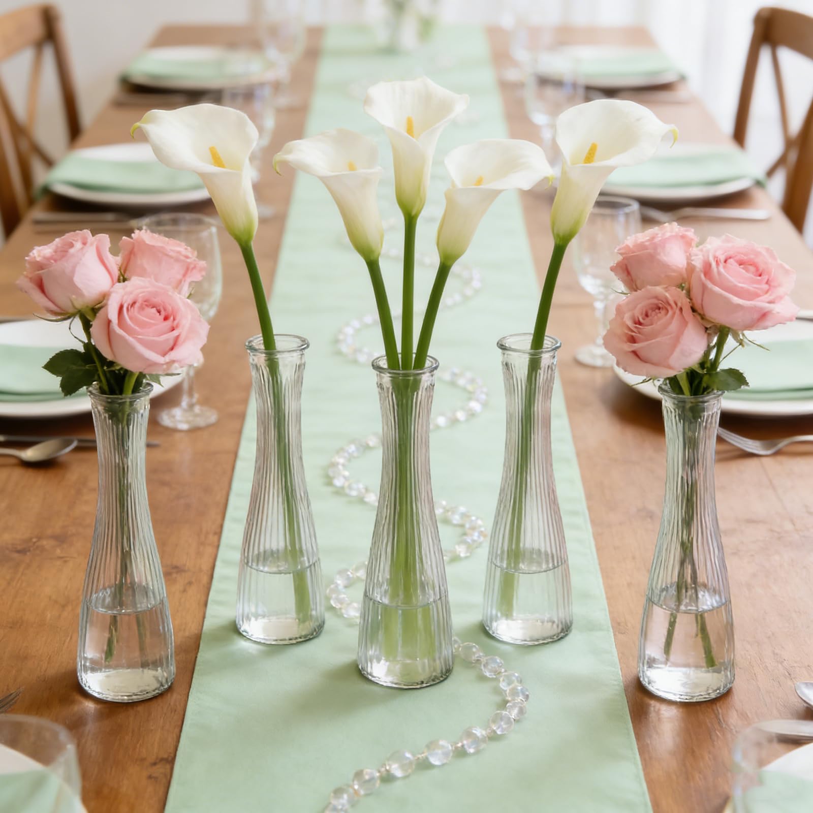 SHOHAYTO Elegant light reflections transform simple arrangements into luminous displays.