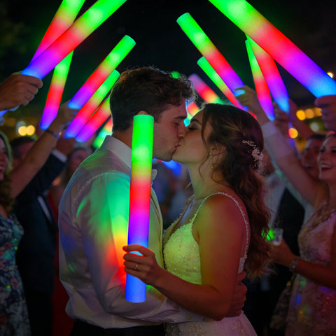 SHQDD glow sticks with replaceable batteries for long-lasting use.