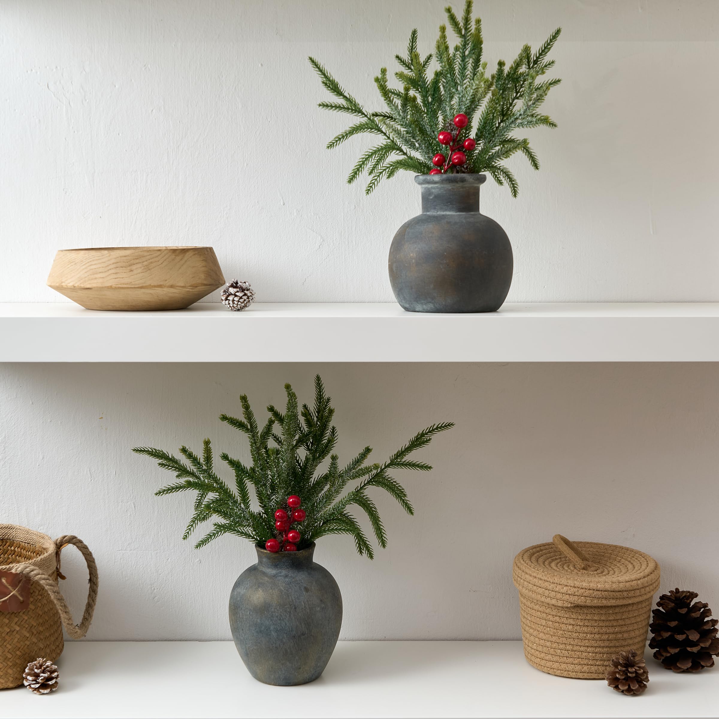 SIDUCAL farmhouse vase suits seasonal arrangements or as a timeless accent piece