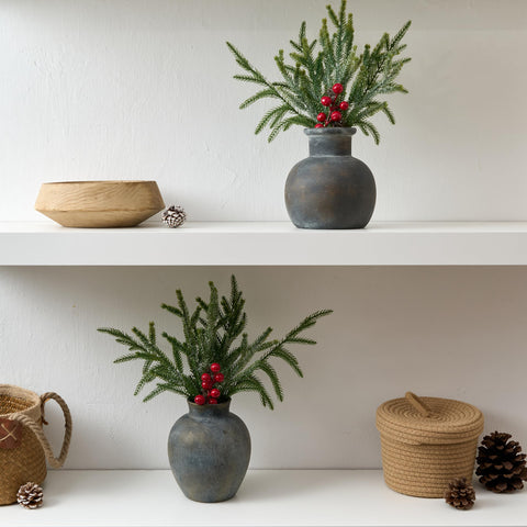 SIDUCAL farmhouse vase suits seasonal arrangements or as a timeless accent piece