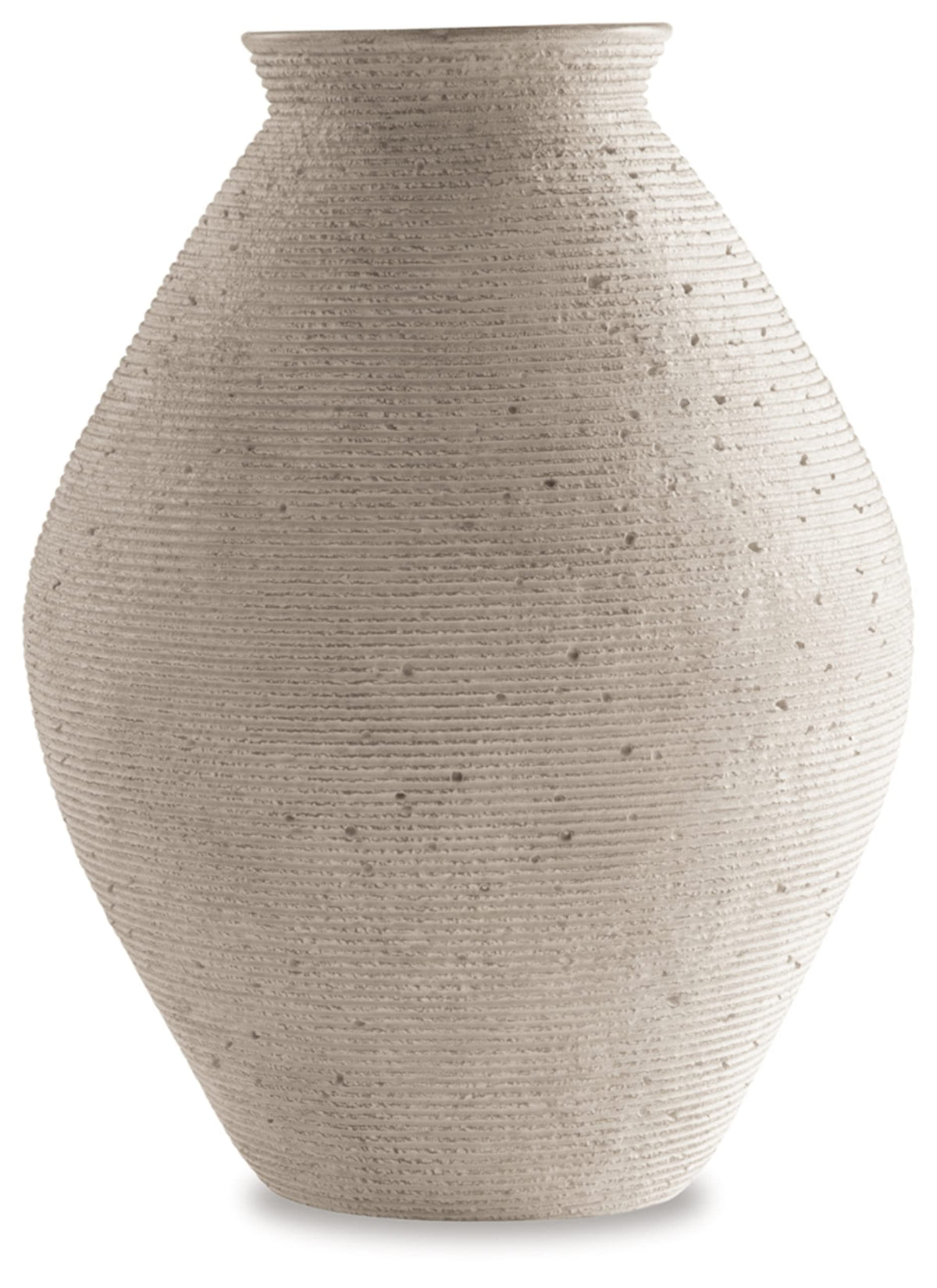 Signature Design by Ashley Hannela vase textured rings highlight artisanal charm, ideal as a centerpiece.