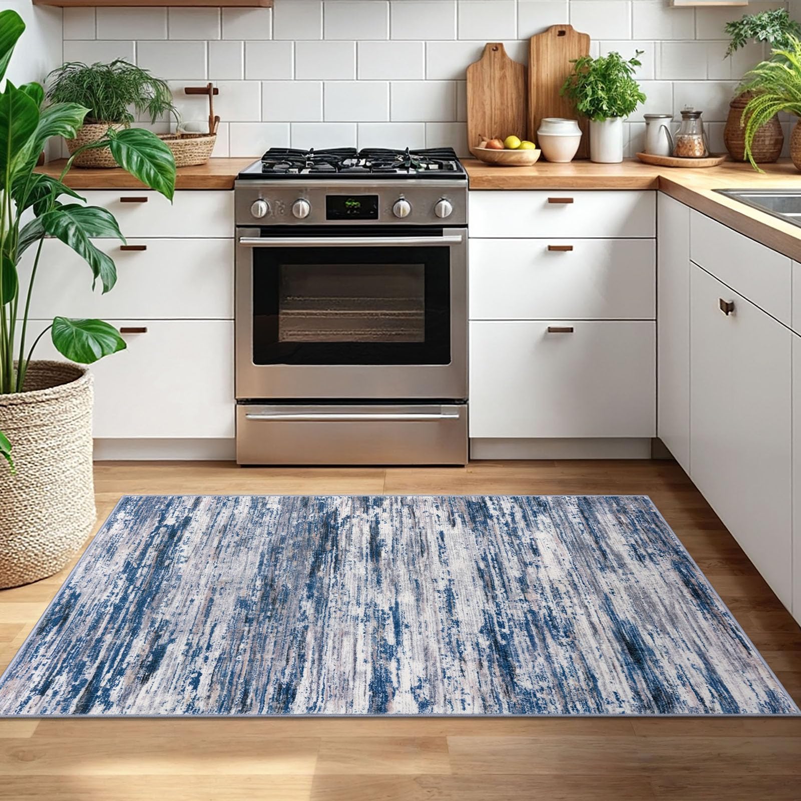SIILOOM living room rug soft texture adds warmth and modern multi-tone decor.