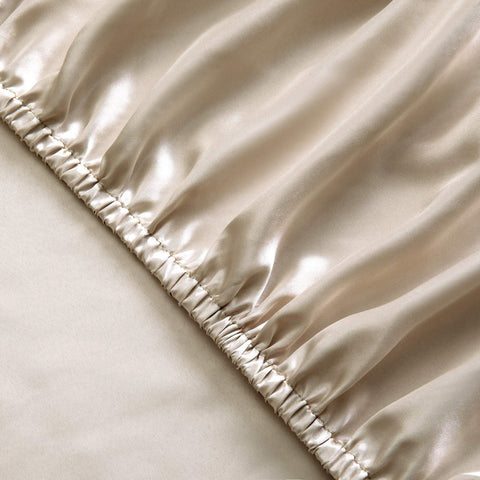 SiinvdaBZX deep-pocket 15-inch fit on mattress close-up