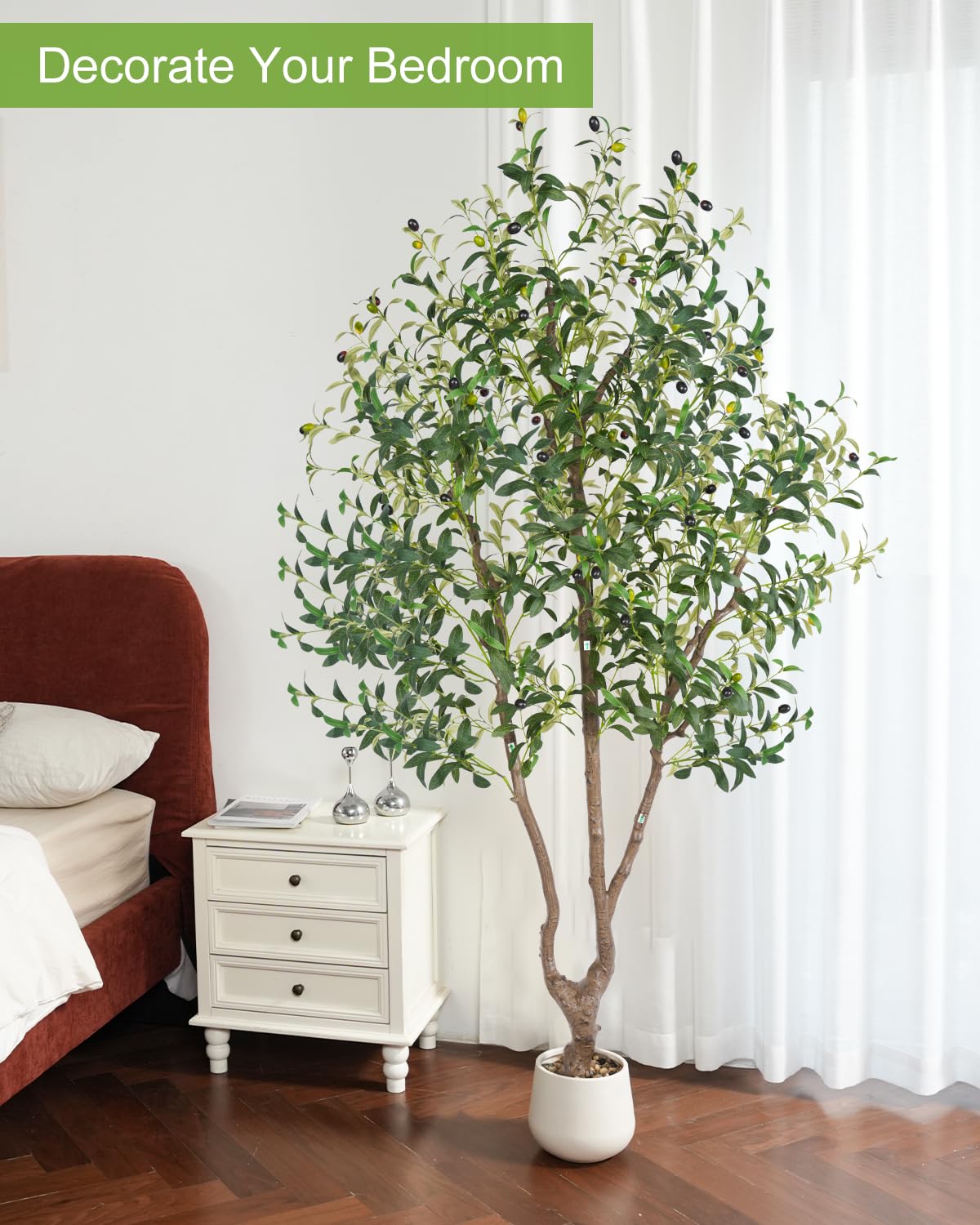 Sillaff olive fruits close-up highlighting plump olives for natural accents