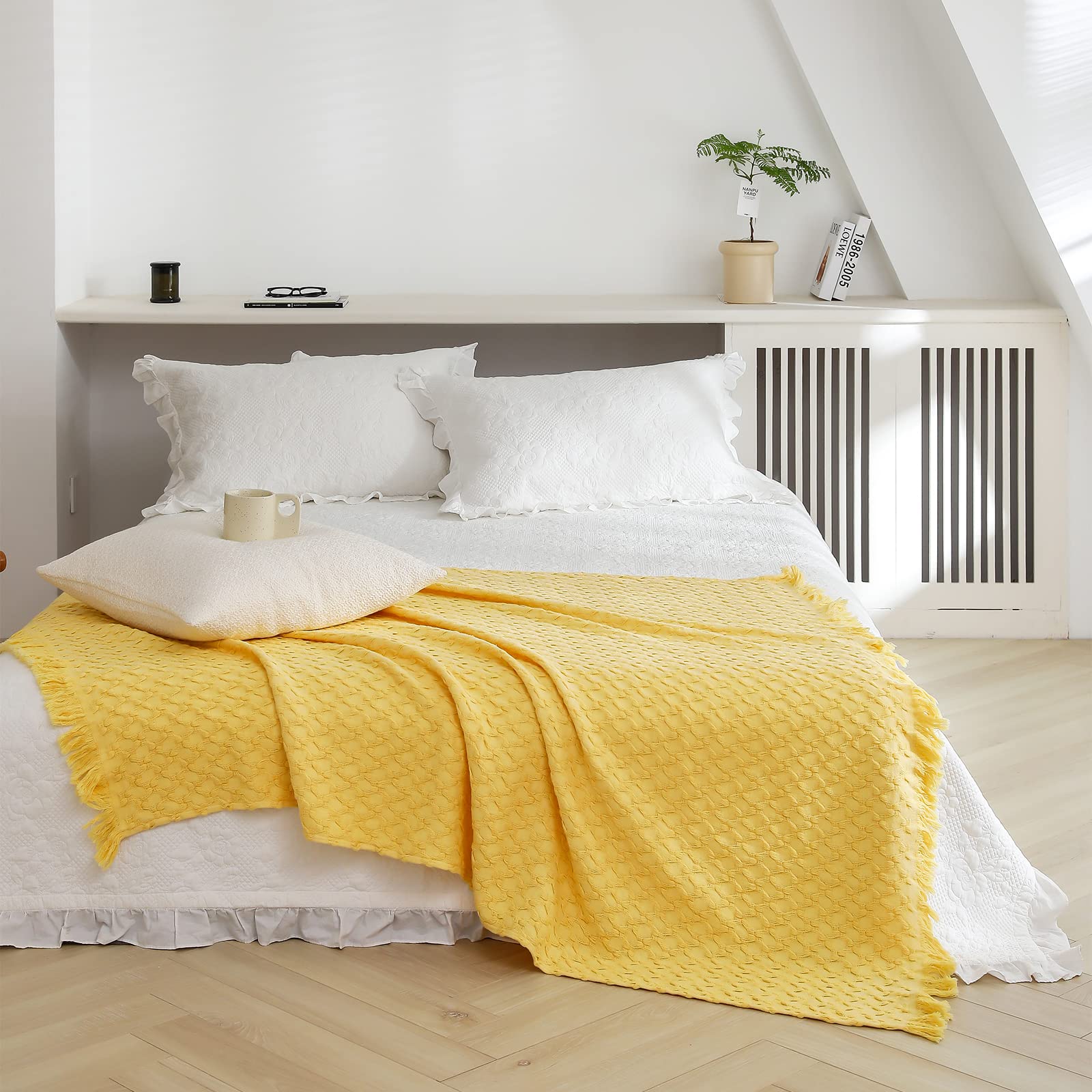 Simple&Opulence throw blanket breathable cotton supports all-season use.