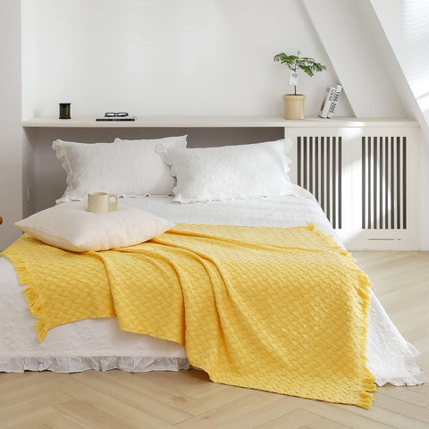 Simple&Opulence throw blanket breathable cotton supports all-season use.