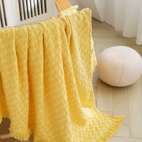 Simple&Opulence throw blanket outdoors-ready for picnics and travel.