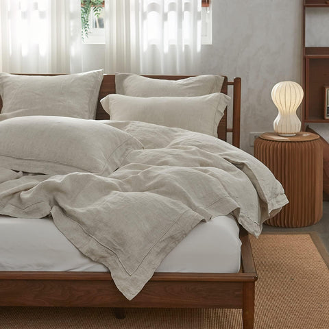 Bedroom setup featuring Simple&Opulence linen duvet for an airy feel