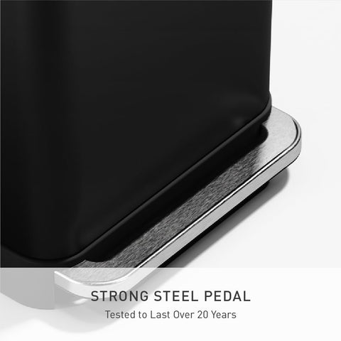 simplehuman liner pocket stores and dispenses liners for quick changes