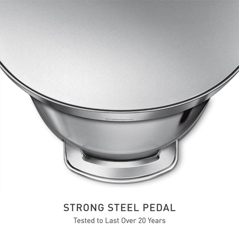 simplehuman liner rim close-up shows quick bag changes.