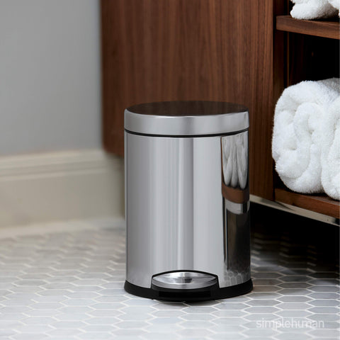 polished stainless steel finish on the simplehuman round can resists fingerprints.