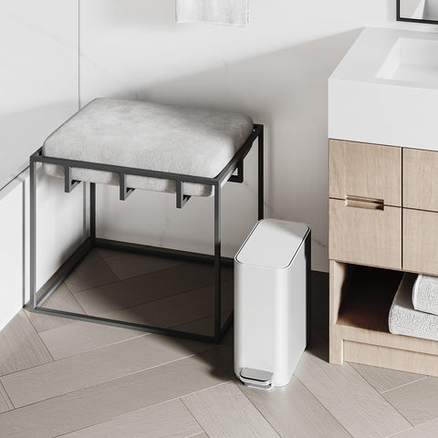simplehuman removable inner bucket enables quick liner changes and easy cleaning