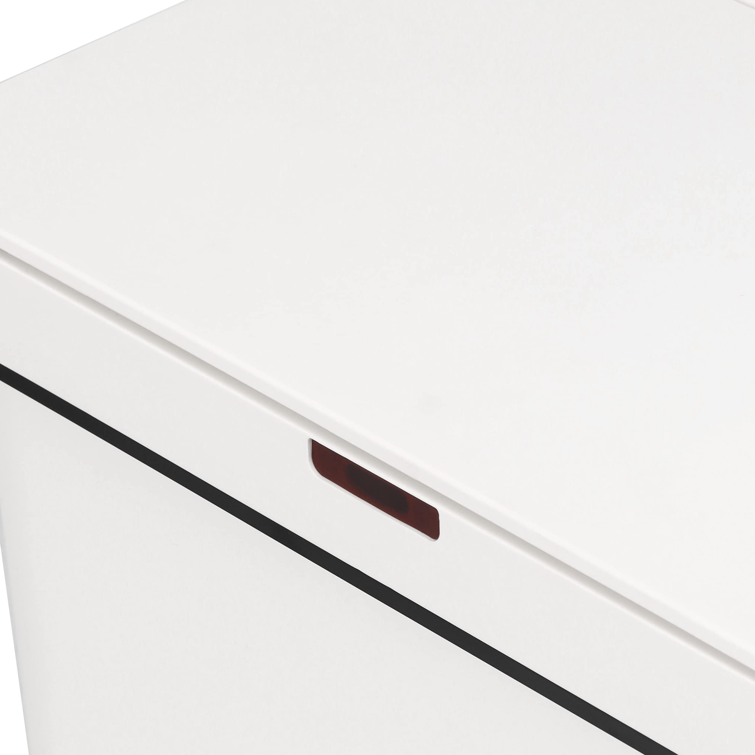 SIMPLI-MAGIC 79502 odor-seal lid helps minimize smells in small rooms.
