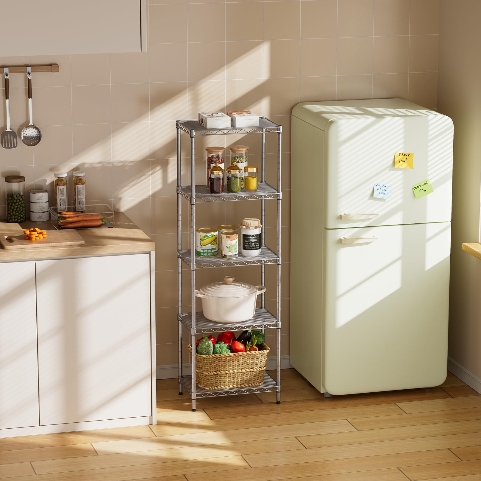 SINGAYE adjustable shelves system demonstrates customizable height for tall cans or bulky items.