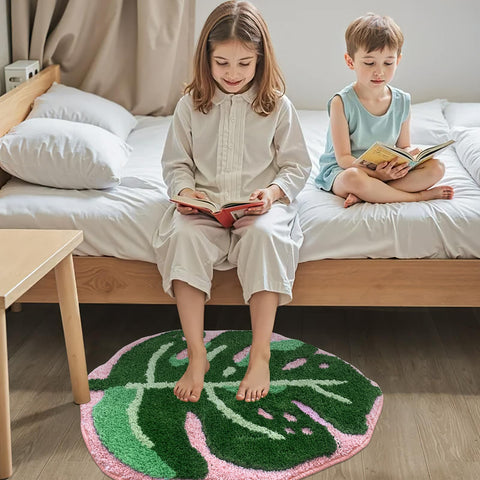Sisher leaf rug ideal for bathrooms, bedrooms or entryways.