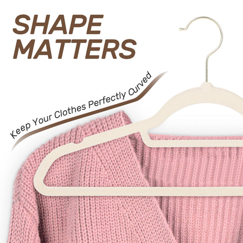 Sishynio robust ABS hanger resists bending while holding coats and dresses.