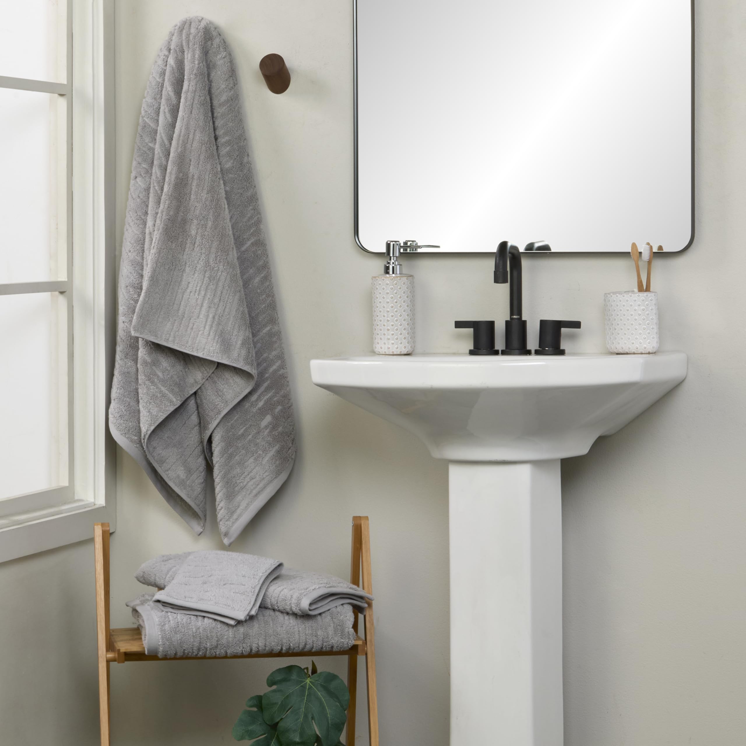 SKL Home CloudSoft Green-certified fabric for safer bath moments