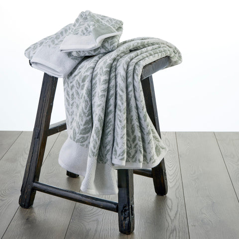 SKL Home Distressed Leaves reversible design close-up for dual use
