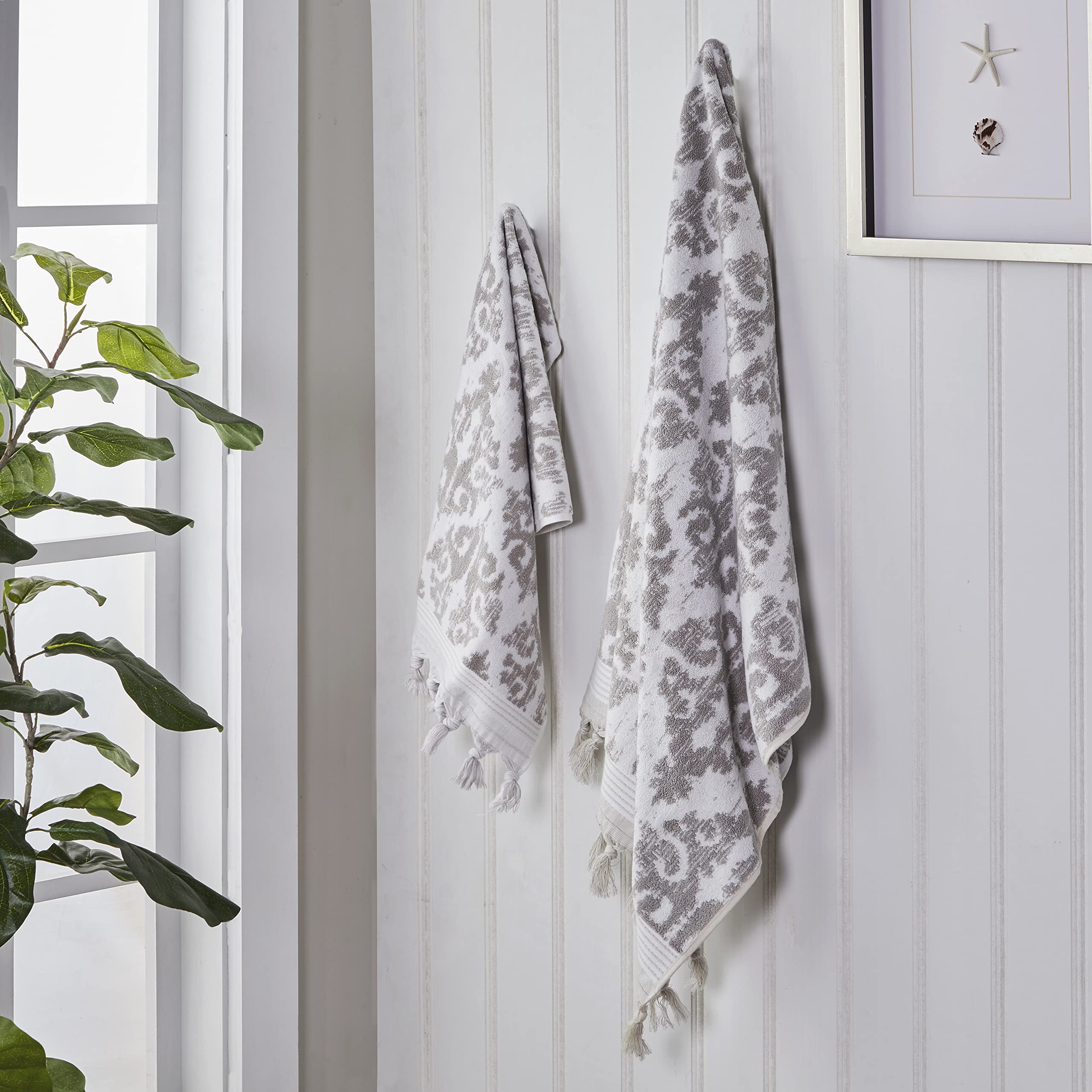 SKL Home Mirage Fringe towel in a stylish bathroom setup
