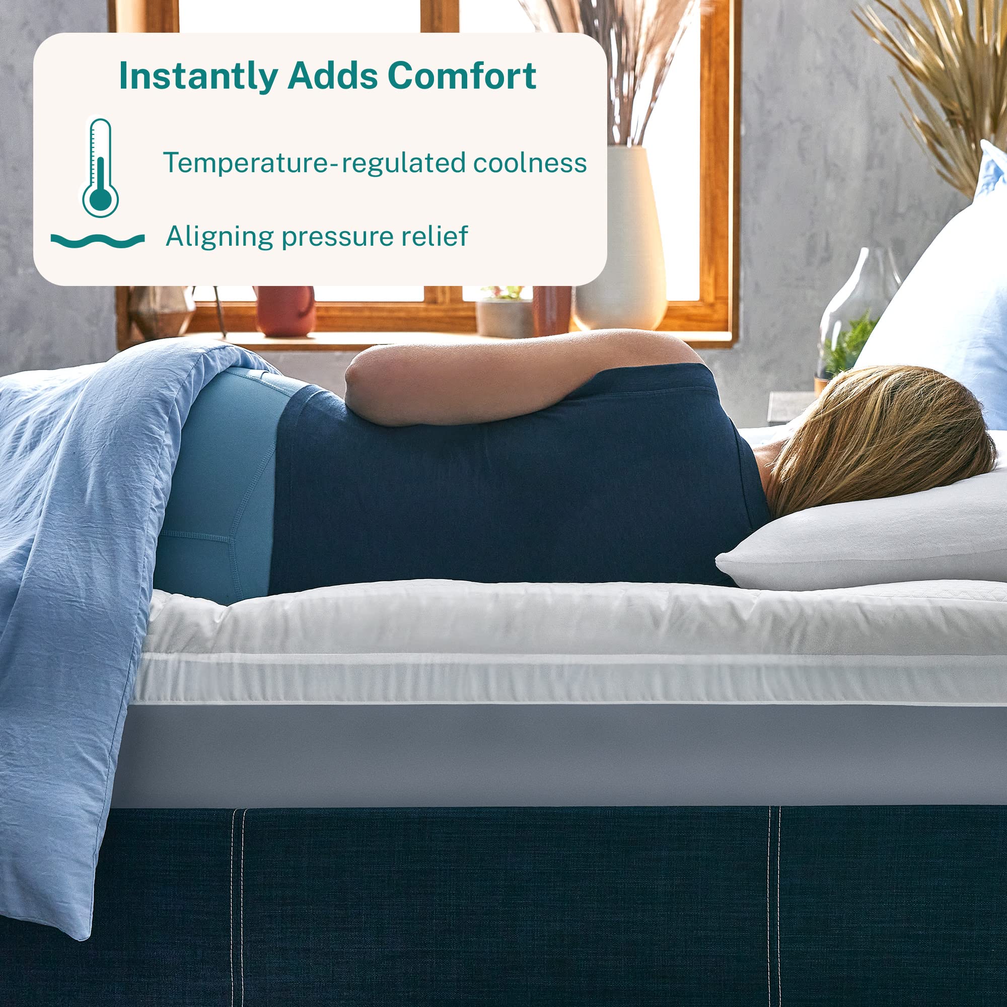 Sleep Innovations gel memory foam layer delivers targeted pressure relief and cooling.