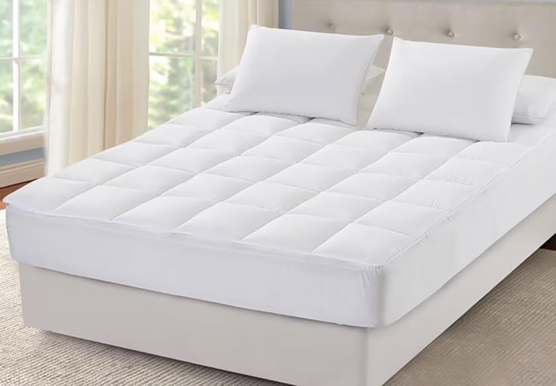Sleep Mantra breathable cotton weave image illustrates air flow and cooling comfort.