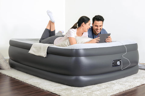 Compact carry bag for easy storage and transport of SleepLux