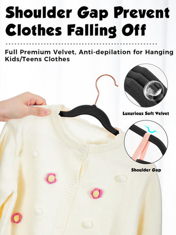 14-inch Smartor velvet hangers help maintain children's outfits neatly.