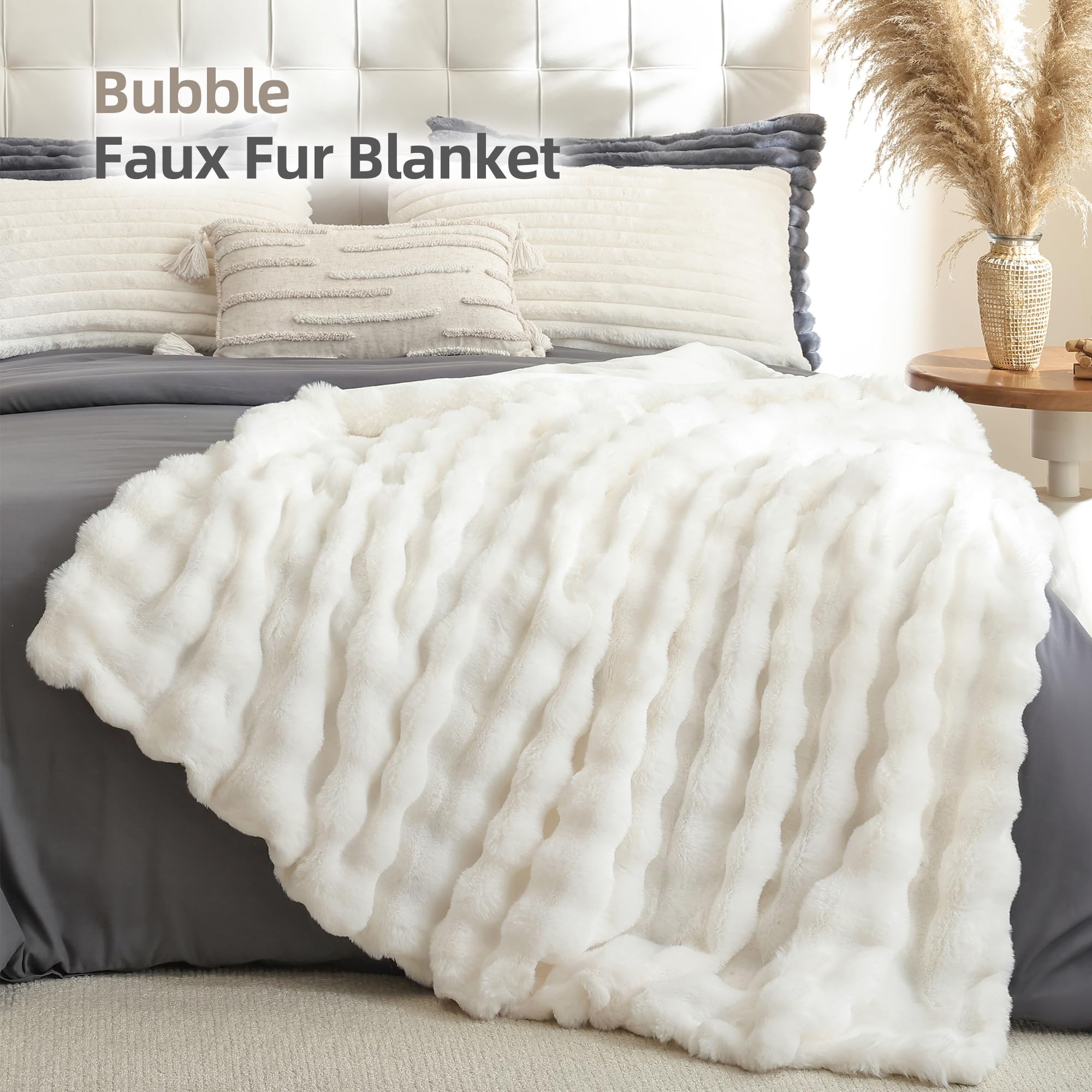Smoofy bubble texture close-up highlights unique plush detail and soft comfort.