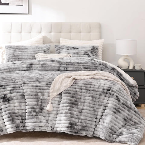 Smoofy fluffy king size comforter set closeup showing ultra-soft micro-mink texture and warmth.